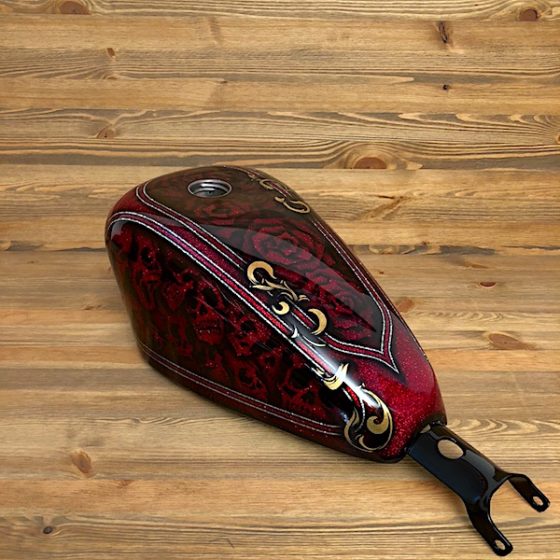 Kustom Skulls & Roses Red