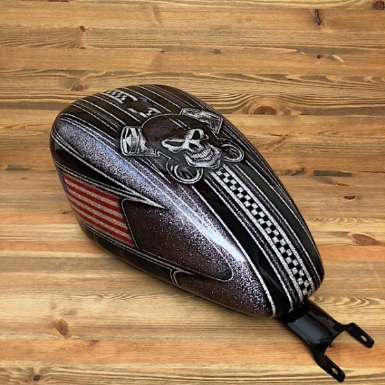 Skull & Pistons with USA FLAG - 12 L