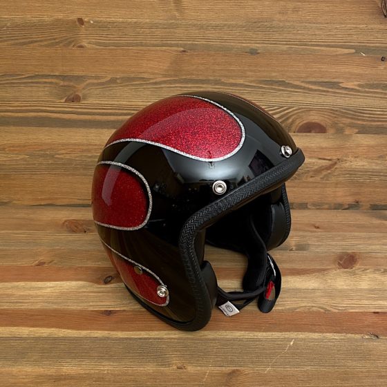 Scallops 2016 Solid Black and Red