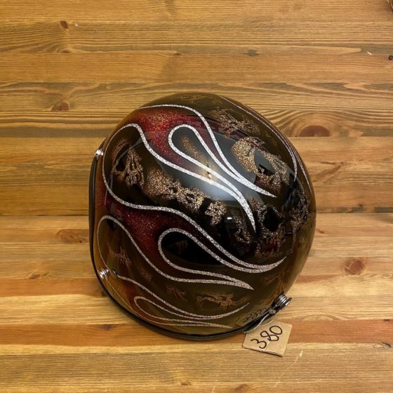 Skulls & Flames Real Flames and Light Gold