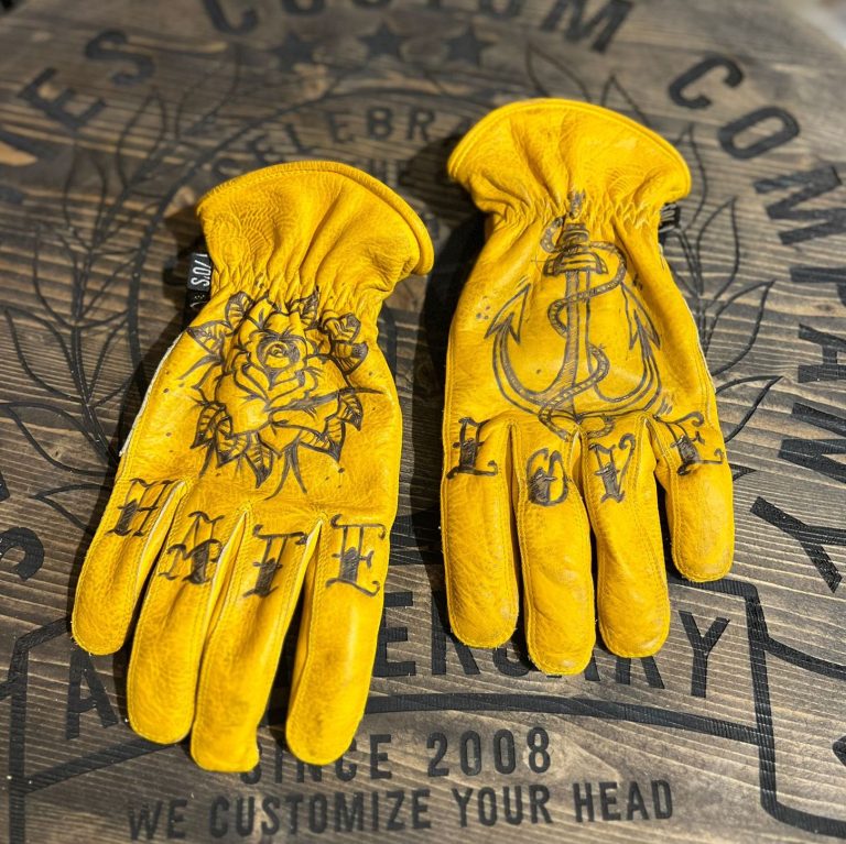 Customized gloves 10