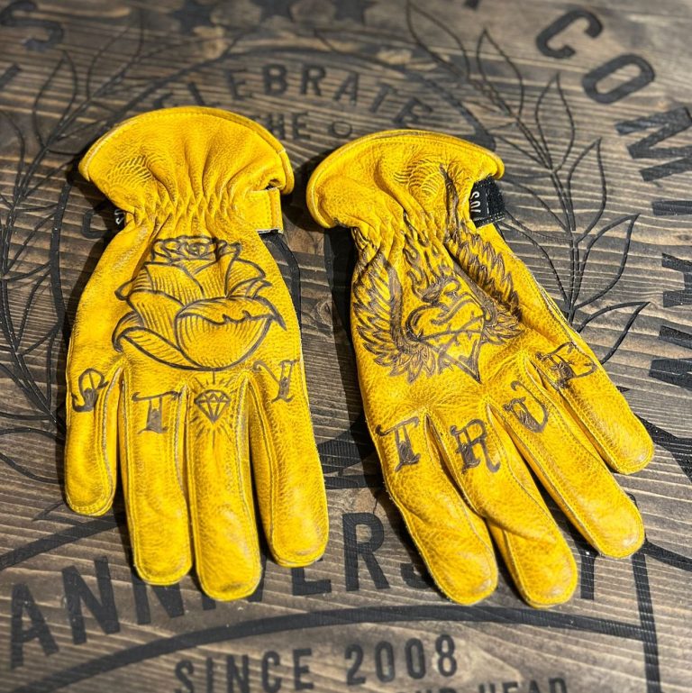Customized gloves 4