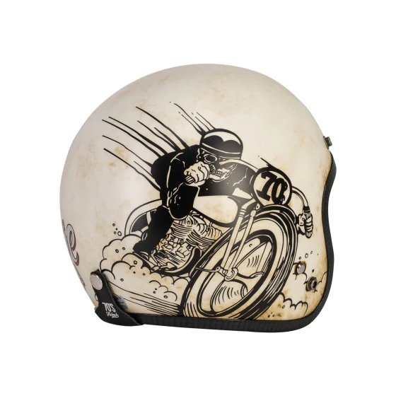 Böser Vintage-Helm