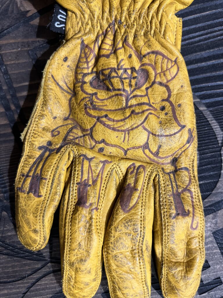 GLOVES AMOR VERO (2)