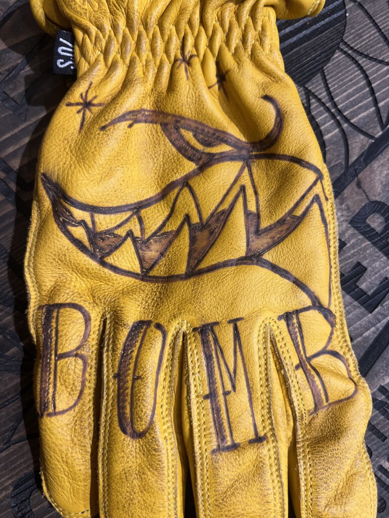 GLOVES BOMB AWAY (2)