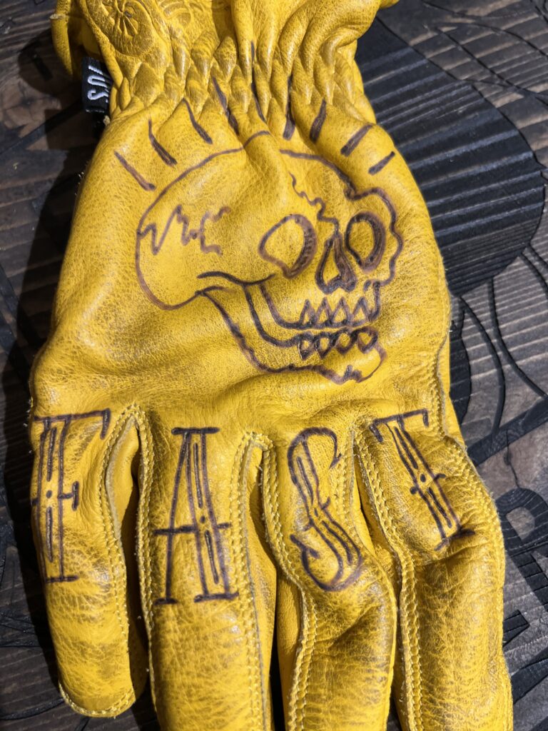 GLOVES FAST LOUD #2 (2)