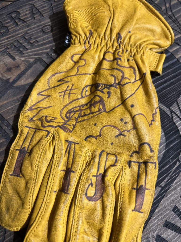 GLOVES FAST LOUD #3 (2)