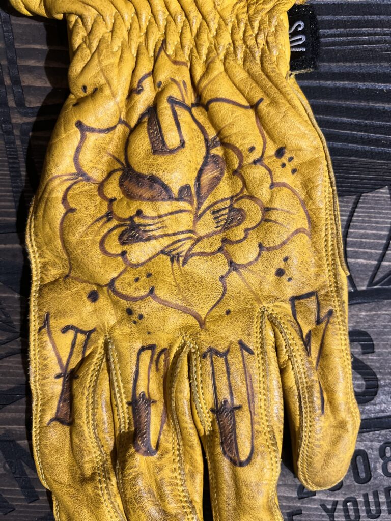 GLOVES FUCK LOUD (3)