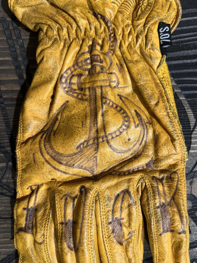 GLOVES GOOD LUCK #3 (2)