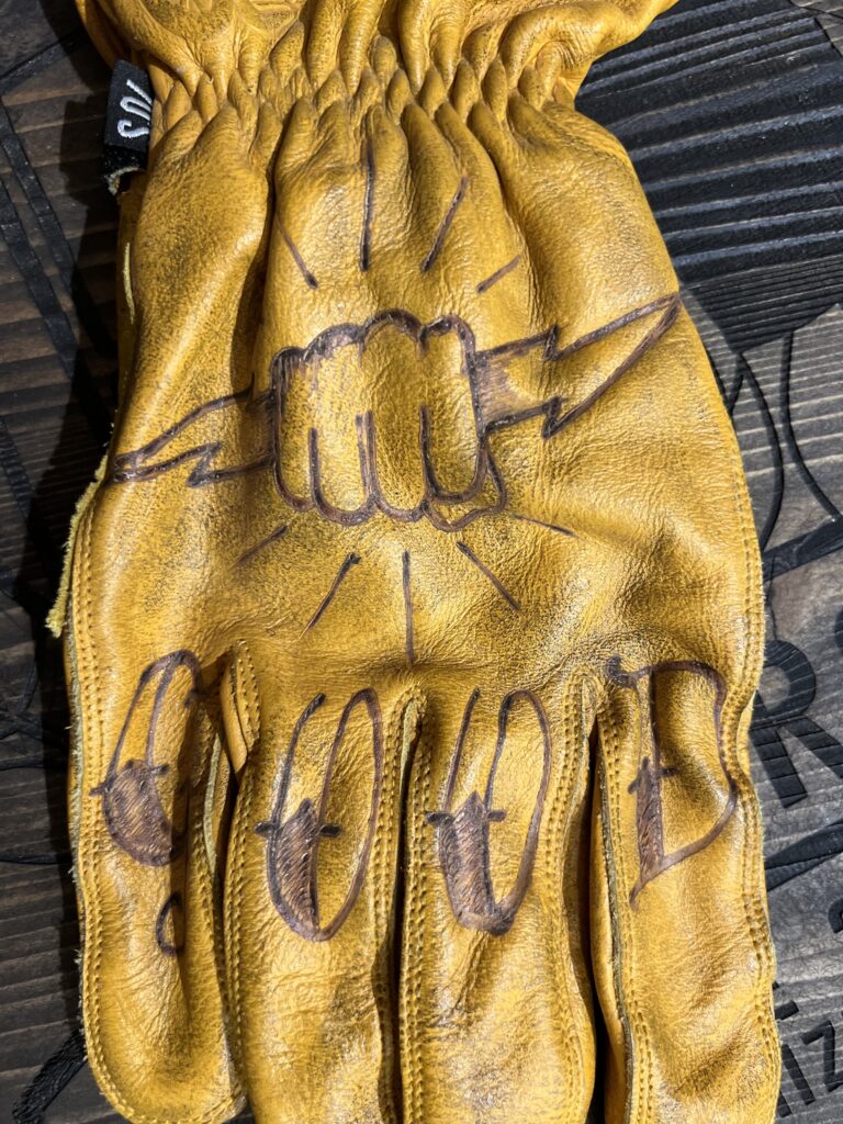 GLOVES GOOD LUCK (3)