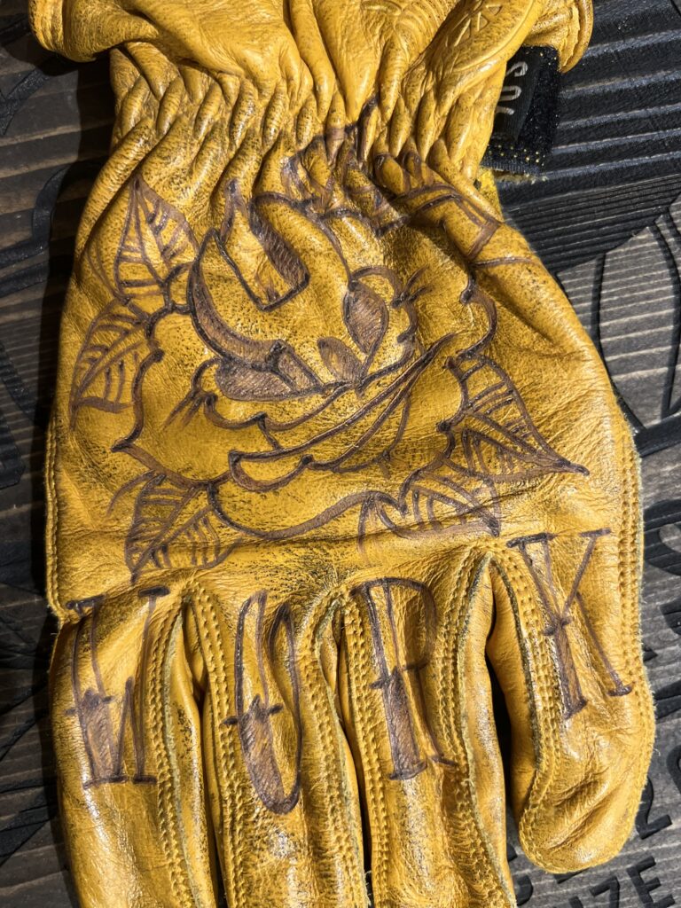GLOVES HARD WORK (1)