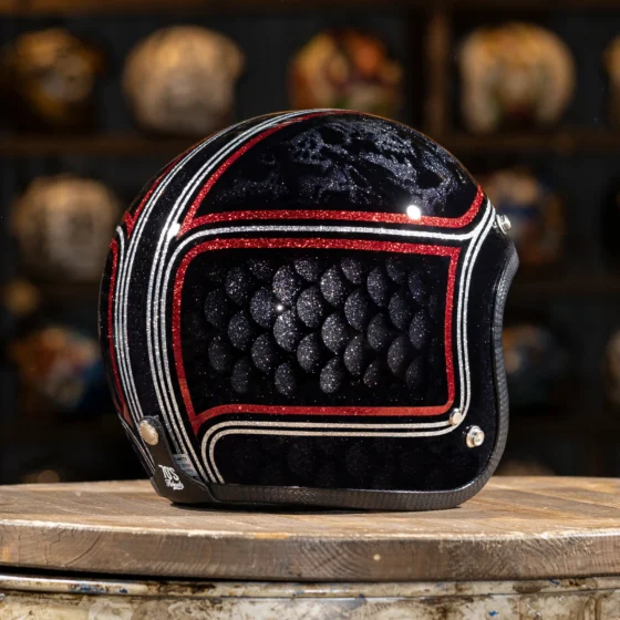 Kustom Skulls & Scales Black & Red Lines